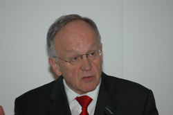 Dr. Hermann O. Aeikens